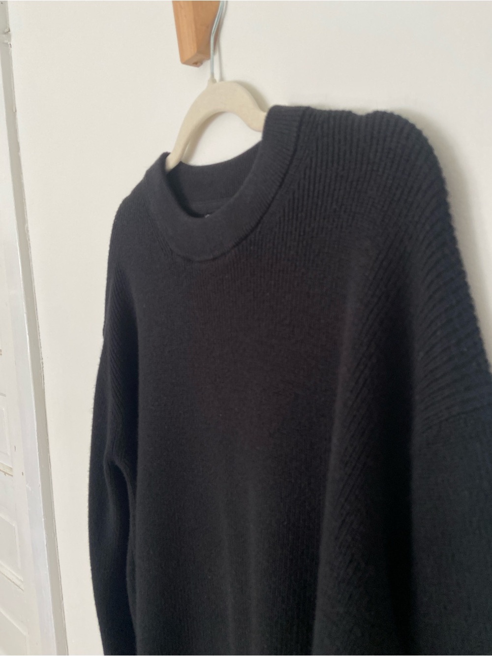 Lululemon Merino Wool Blend Ribbed Crewneck Sweater Black size 12 - Picture 12 of 13